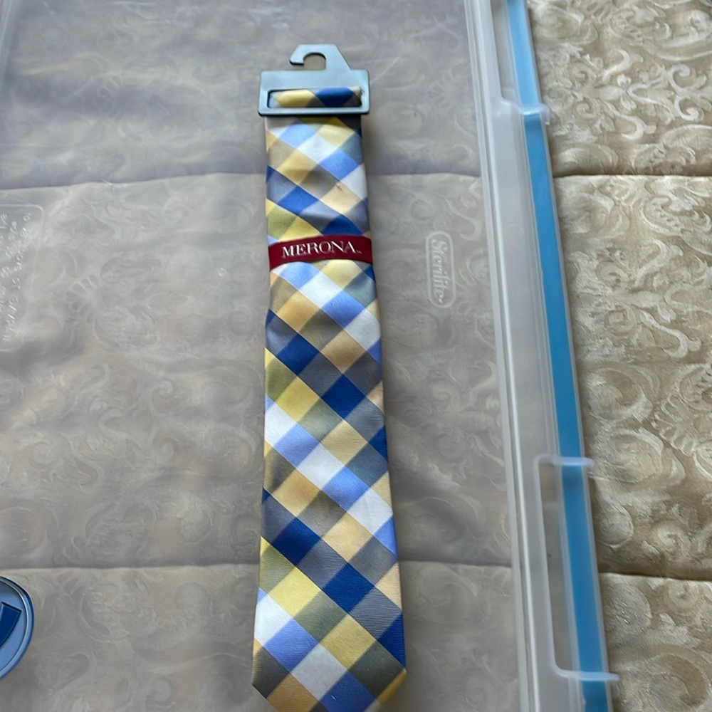 Mens tie